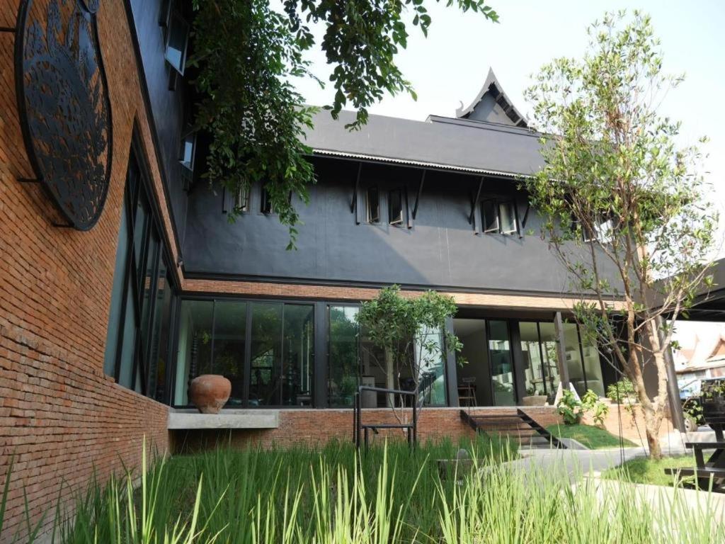 Silp-Pa Phra Nakhon Si Ayutthaya Hotel Luaran gambar