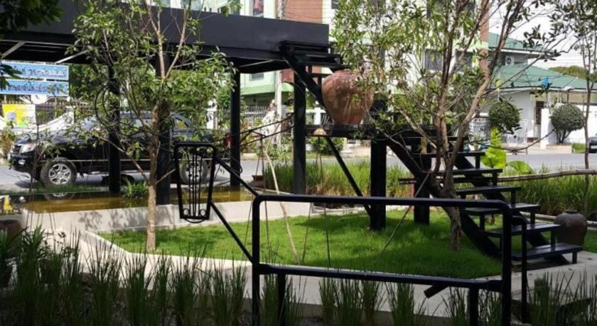 Silp-Pa Phra Nakhon Si Ayutthaya Hotel Luaran gambar
